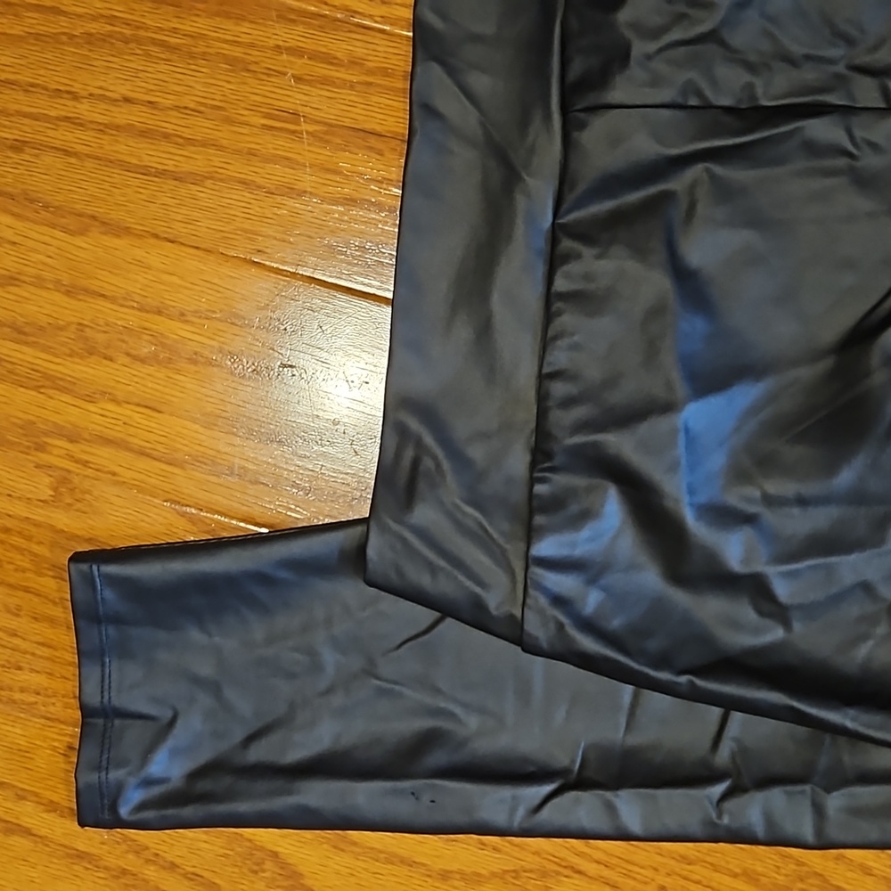 Coldesina Faux Leather Pants - Picture 7 of 9
